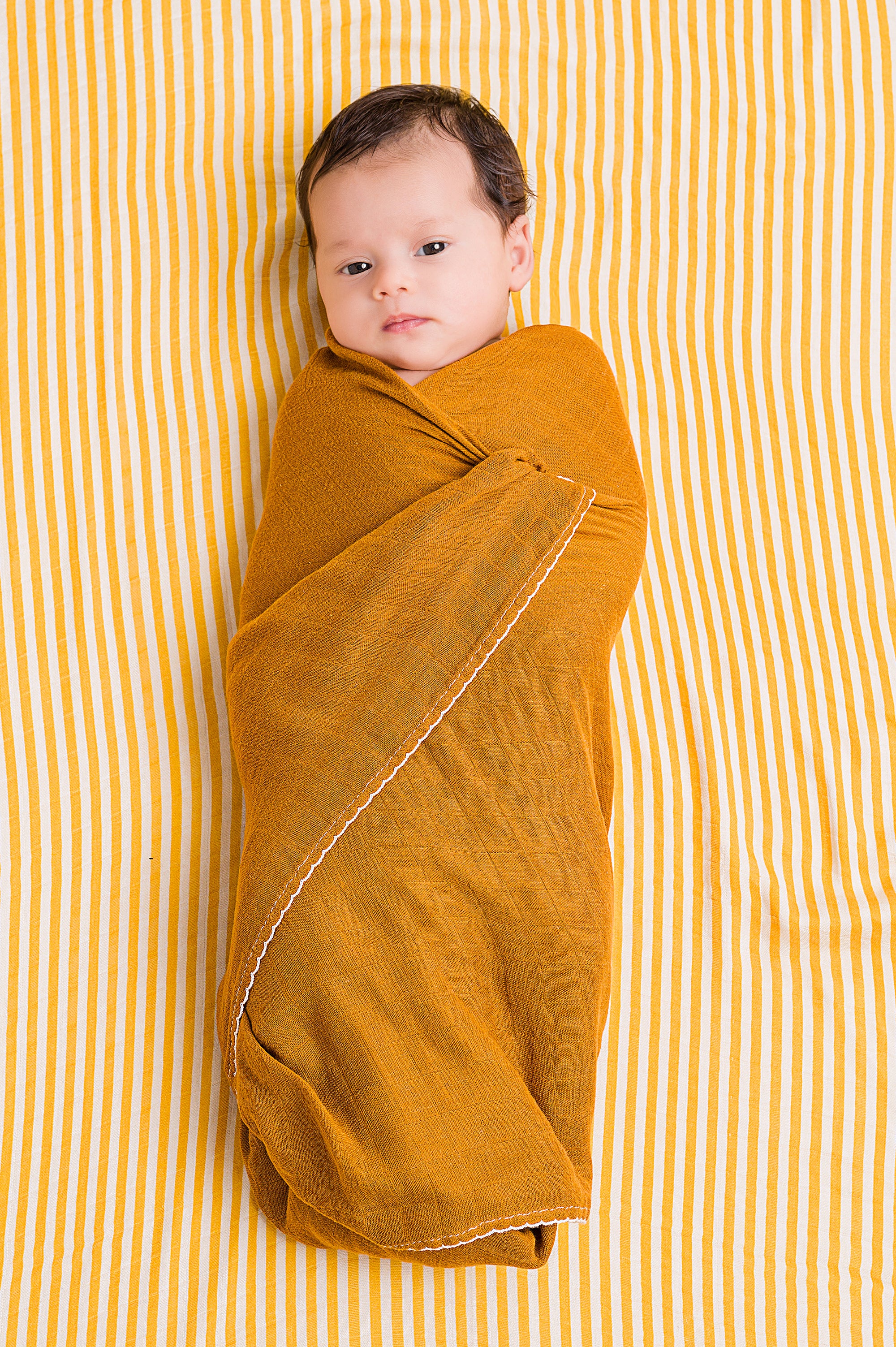 DockATot Swaddle - Golden Stripe / Pumpkin Spice